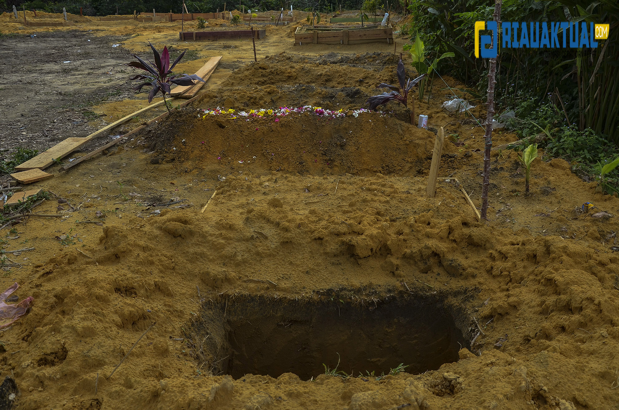 Pemakaman Protap Corona di Jakarta Melonjak 10 Kali Lipat