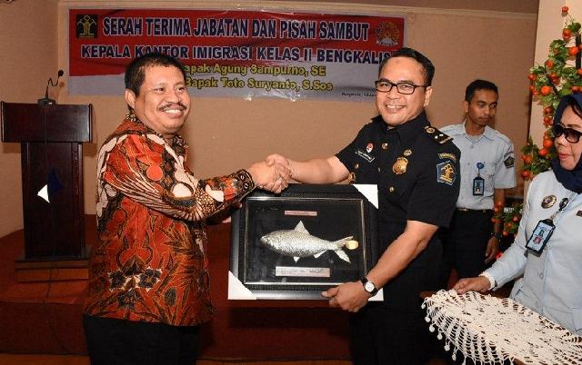 Bupati Bengkalis harapkan Kakan Imigrasi Bengkalis Tingkatkan Pelayanan