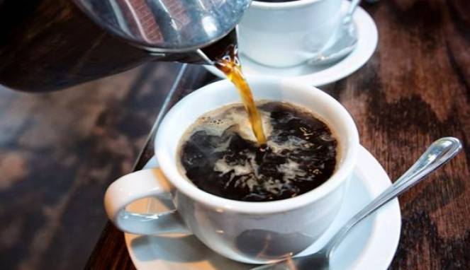 Tiga Bahaya Minum Kopi Saat Perut Kosong