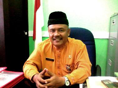 Profil Kepala SMPN 4 Pekanbaru Sang Olahragawan