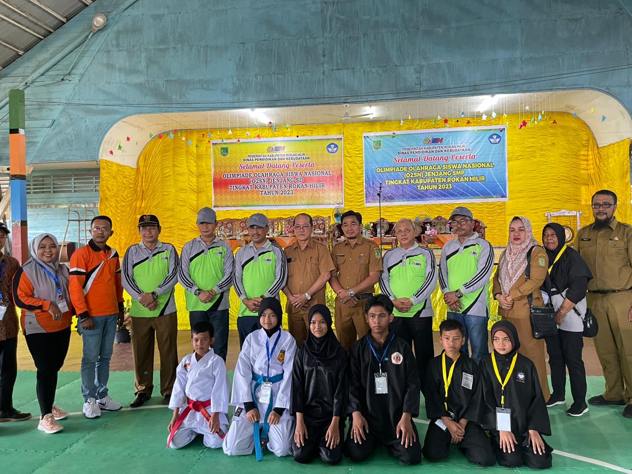 Sekda Rohil Buka O2SN dan Menekankan Pengembangan Atlet Berprestasi Internasional