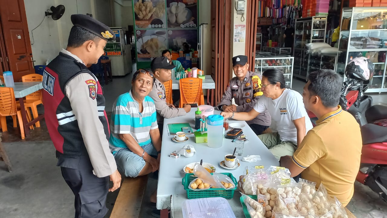 Polsek Mandau Gelar 'Ngopi Bersama' untuk Syiarkan Pilkada Damai 2024