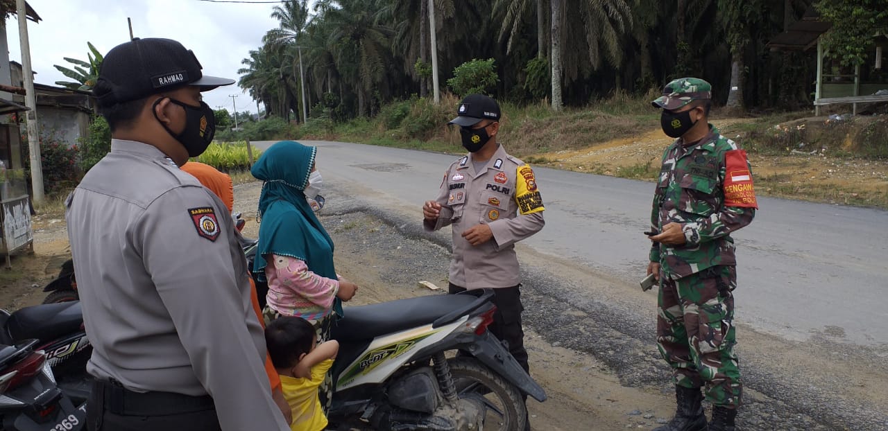 Polsek Kerumutan Tegur Pelanggar Protokol Kesehatan