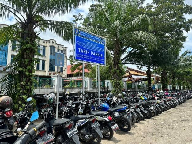Pasca Ditandatangani Walikota Agung, Tarif Parkir di Pekanbaru Resmi Turun Mulai Hari ini