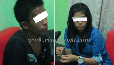 Sedang Asik Bermesraan di Kamar, Pasangan Mesum Digrebek Warga Taraibangun