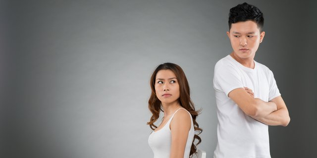 Kenapa Kita Selalu Jatuh Cinta Kepada Orang Yang Salah? Ini Kata psikolog