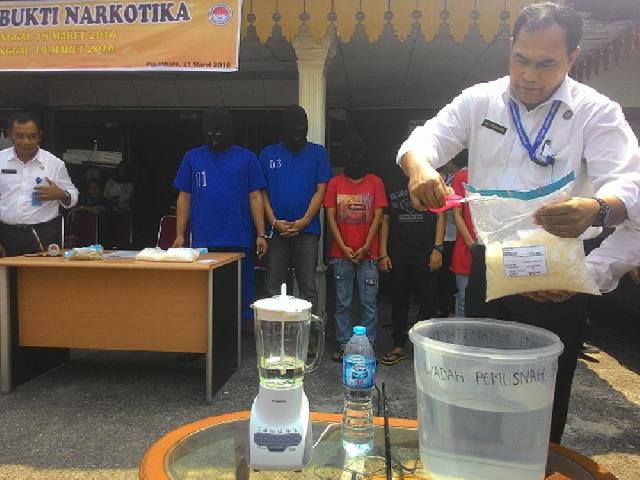 BNNP Riau Musnahkan 3 Kg Sabu dan Ribuan Ekstasi