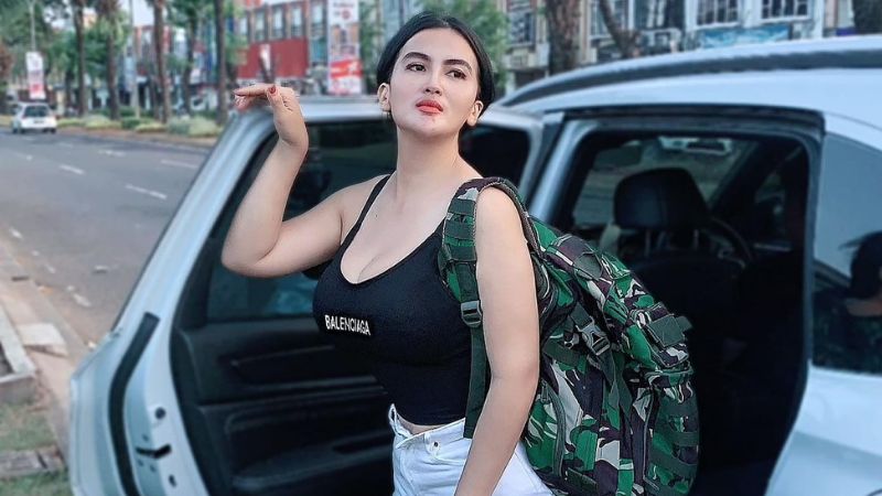 Tampil Sporty, Diana Dee Starlight Bikin Netizen Salfok!