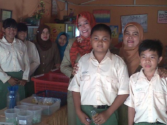 Yuk Intip Warung Jujur di SMAN 8 Pekanbaru