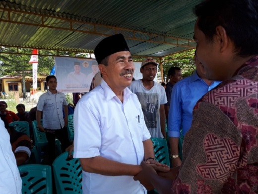 Meskipun Tampak Letih, Syamsuar Tetap Semangat Jemput Aspirasi Masyarakat