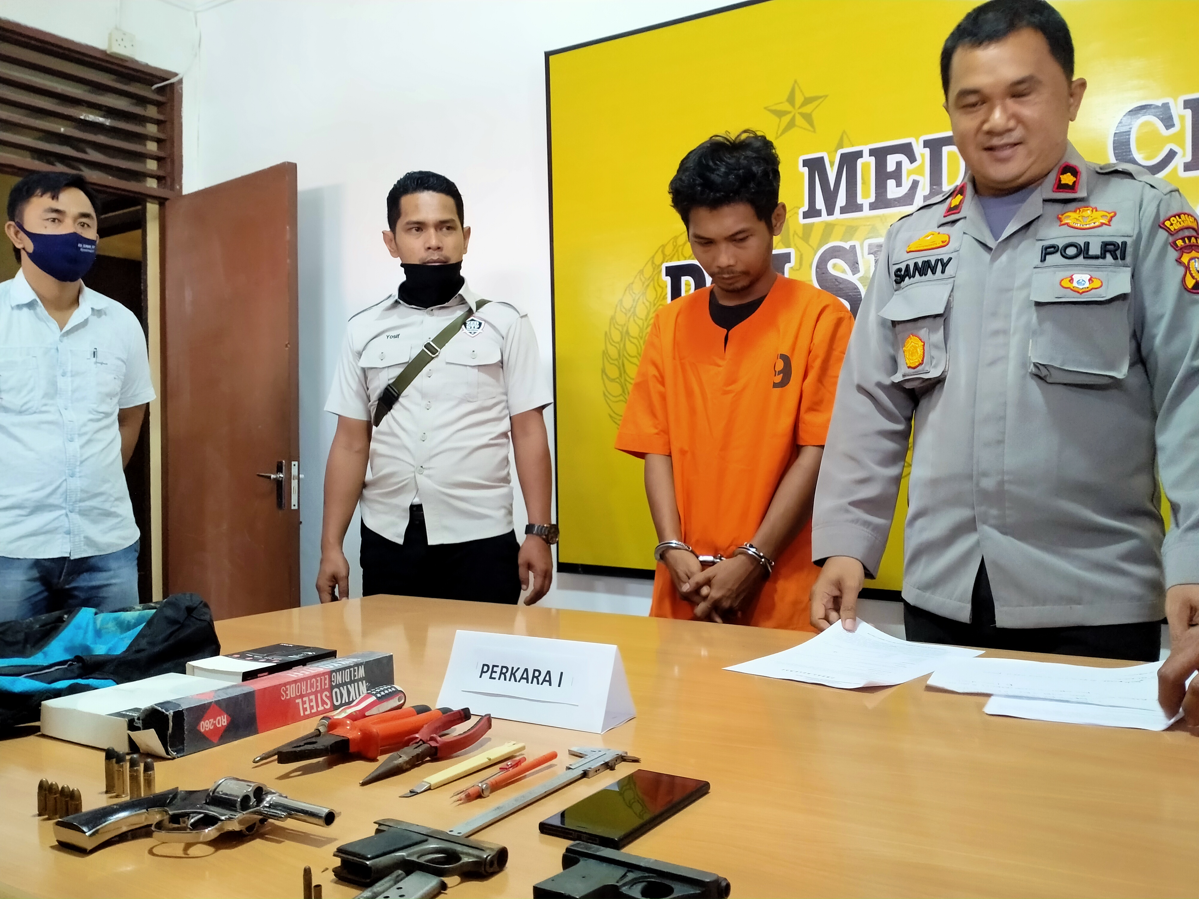 Tukang Servis Senpi Ilegal Diringkus Polisi