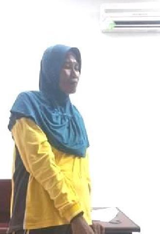 Hebat !! Terima Transfer Gaji Berlebih, Petugas Kebersihan ini Kembalikan Uang Ke Bendahara