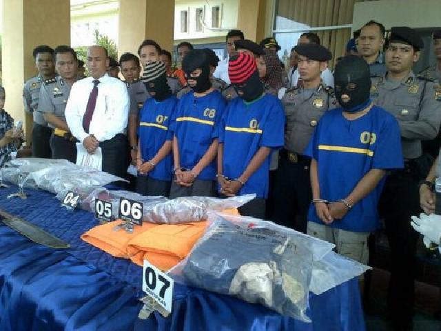 Kejiwaan Tersangka Mutilasi di Siak Normal, Ortu Korban Minta Pelaku Dihukum Mati