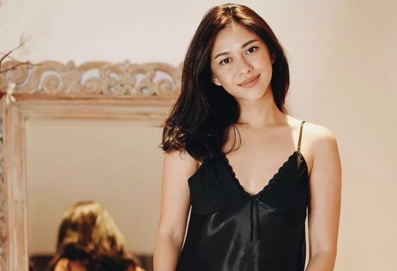 Nana Mirdad Pakai Baju Tidur, Buat Netizen Tergoda Mama Muda