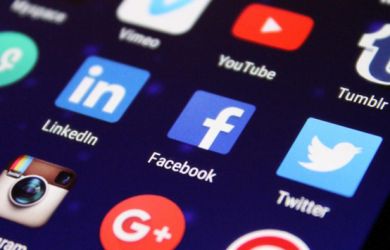 Ini Ciri-ciri Pengguna Sosial Media yang Sudah Kehilangan Arah