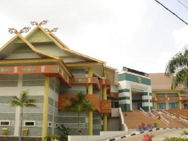 Rencana Pembangunan Gedung DPRD Riau 10 Lantai Tak Masuk Akal