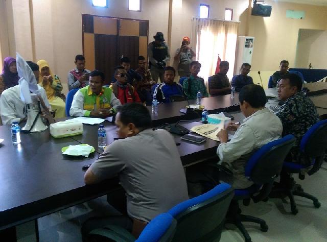 Sekdakab. Meranti Siap Tampung Aspirasi Guru Kemenag Soal Honor