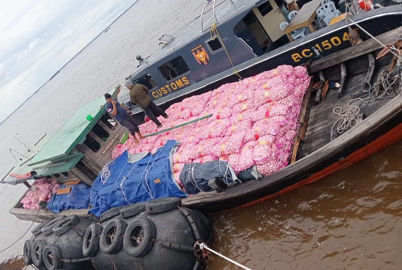 Sebulan Berlalu, Bea Cukai Bengkalis Masih Kesulitan Identifikasi Pemilik Kapal dan 29 Ton Bawang Putih Ilegal
