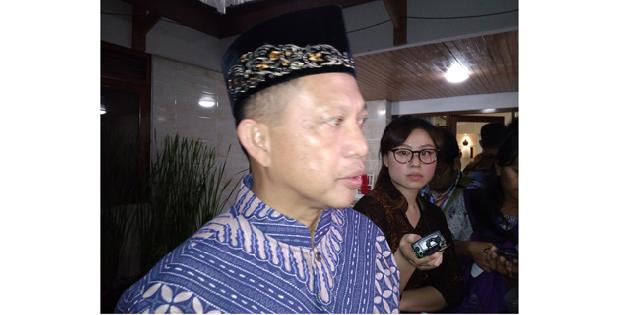 Dirugikan Di Dunia Maya, Jangan Main Hakim Sendiri