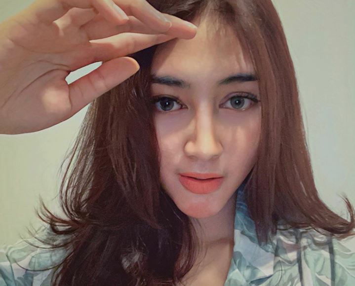 Kemolekan Pramugari Nisrina Gina, Cantiknya Bikin Ngayal Abis