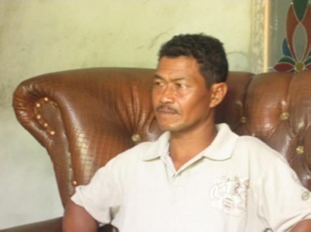 Masyarakat Desa Tarai Bangun Minta Kadus Mesum Dipecat