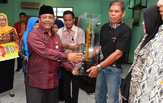 Sembilan Kelompok IKM Bengkalis Terima Penghargaan