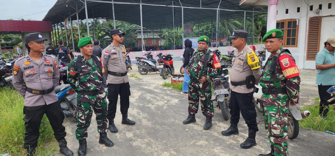 Polsek Siak Kecil Gelar Simulasi Pengamanan TPS untuk Pilkada 2024