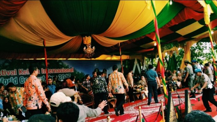Panggung Festival Kelapa Internasional Rubuh, Bupati Inhil Minta Maaf