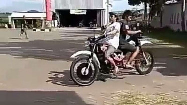 Enggak Cuma Mobil, Motor Juga Ada yang Bermuka Dua