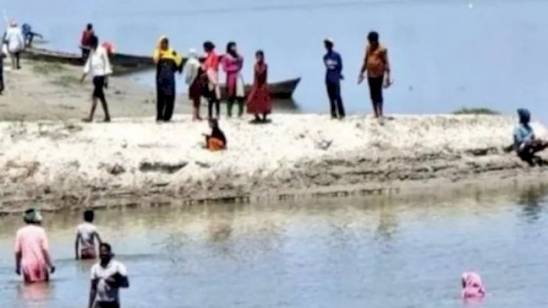 Akibat Termakan Hoax Vaksin Covid-19 Disebut Beracun, Ratusan Penduduk di India Melompat ke Sungai