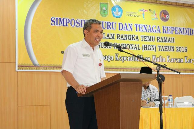 Kamsol: Guru Profesional Memiliki Empat Kompetensi