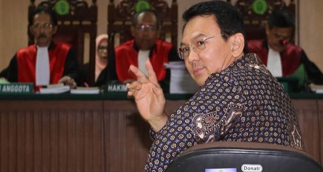Jebakan Batman Bikin Loyalis Ahok Meradang, Jangan Harap Pilih Jokowi