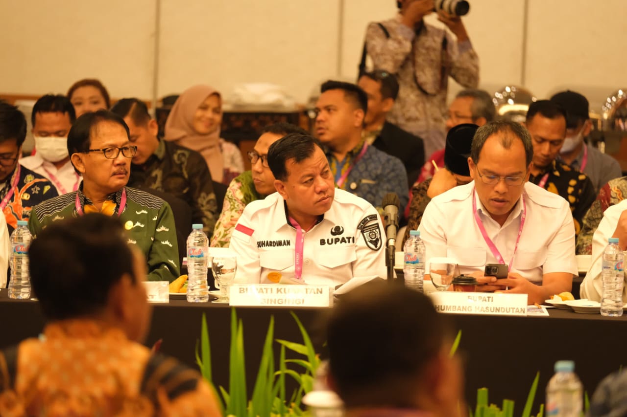 Hadiri Rakornas APKASI di Jakarta, Ini yang Dibahas Bupati Kuansing