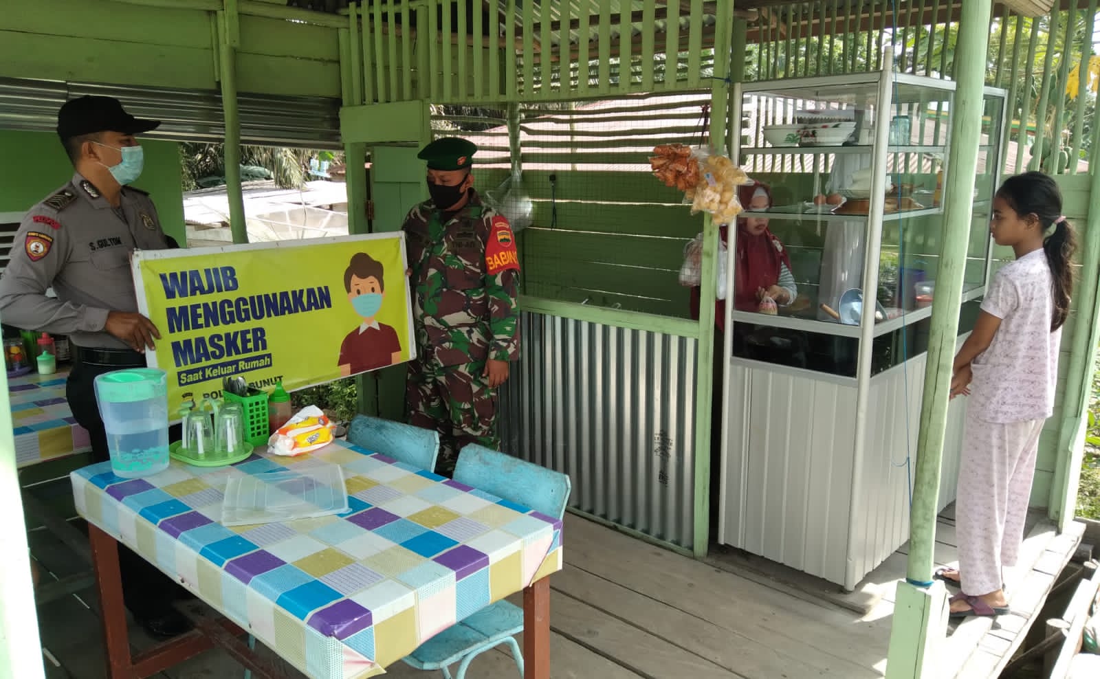 Disamping Patroli C3, Polsek Bunut Juga Sosialisasikan Prokes ke Masyarakat