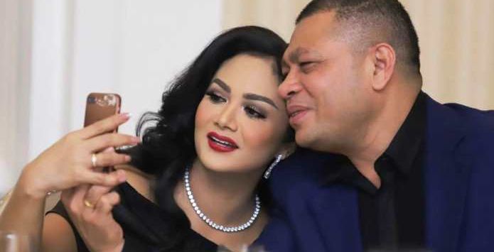 Suami Ulang Tahun, Krisdayanti Malah Sedih, Ini Sebabnya