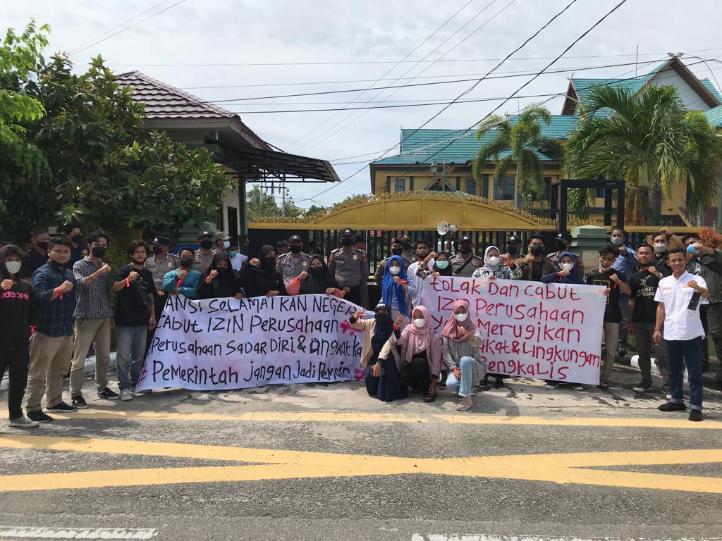 Tambang Pasir di Rupat Rusak Lingkungan, Bupati Diminta Ajukan Pencabutan Izin Perusahaan