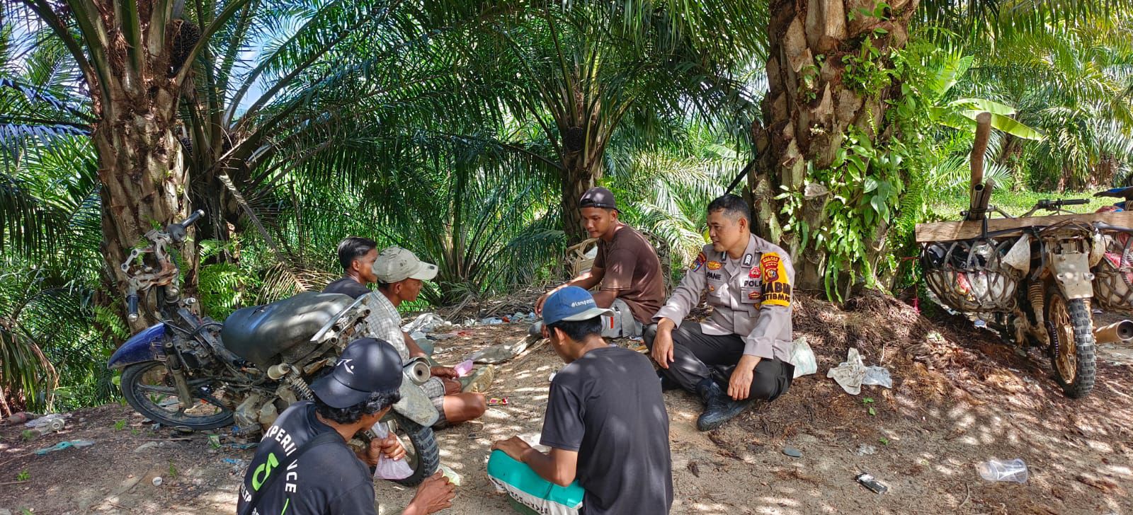 Polsek Rokan IV Koto Gelar Cooling System Pilkada 2024 di Desa Rokan Timur