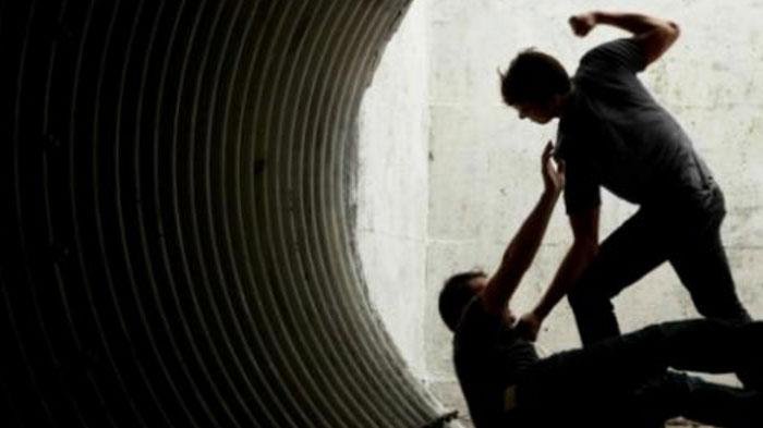 Astaghfirullah.. Gara-gara Masalah Sepele, Anak Aniaya Ayah Kandung