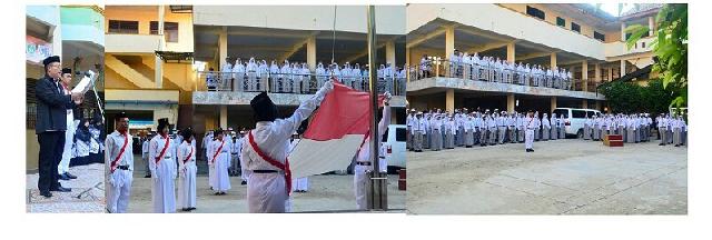 Sempena Hardiknas, SMK PGRI Pekanbaru Bagi-bagi Beasiswa
