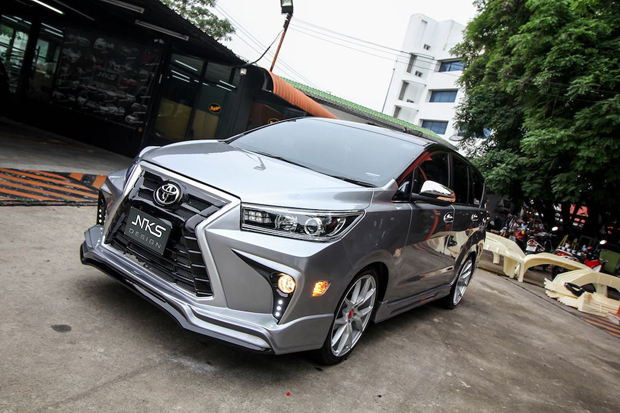 Toyota Innova Sentuhan Lexus Panaskan Xpander & All New Ertiga, Ini Video Penampakannya