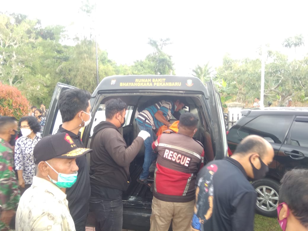 Istri Temukan Suami Gantung Diri Sepulang Beli Obat