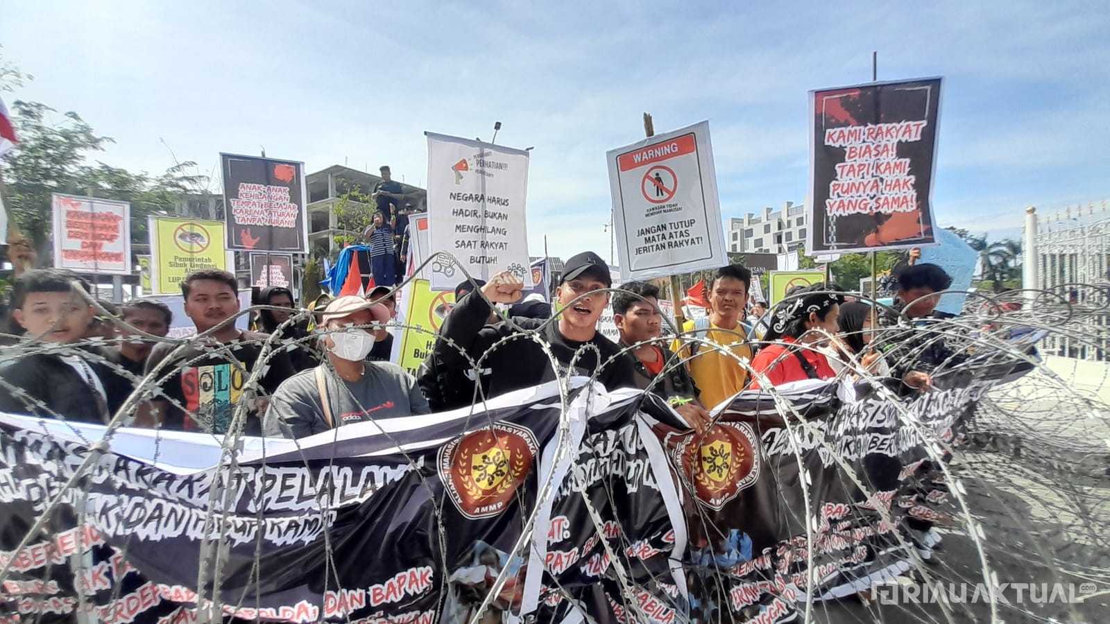 DPRD Riau Desak Pemerintah Segera Tentukan Lokasi Relokasi Warga di Kawasan TNTN