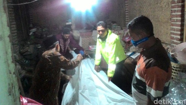 Innalillahi... Tinggal Sendiri, Nenek Tukirah Meninggal Tanpa Diketahii