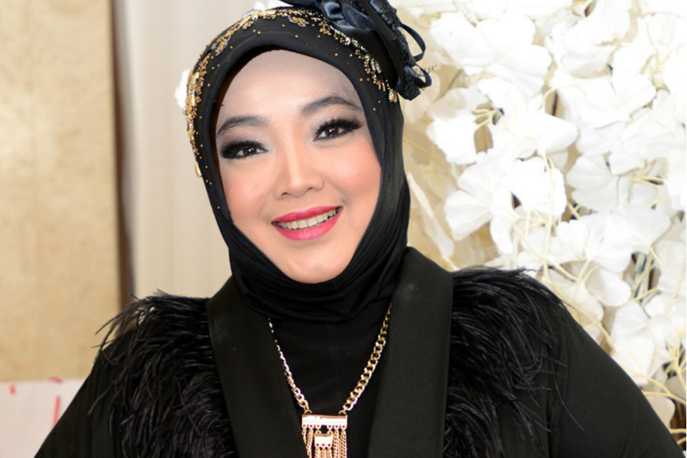 Rina Gunawan Meninggal Dunia