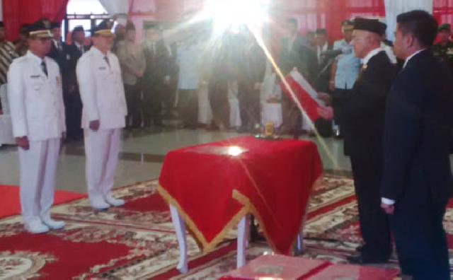 Mursini-Halim Resmi Dilantik jadi Bupati dan Wakil Bupati Kuansing