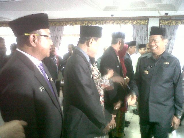 Walikota Pekanbaru Lantik 13 Pejabat Eselon II dan III. Ada Tiga Pejabat Wajah Baru