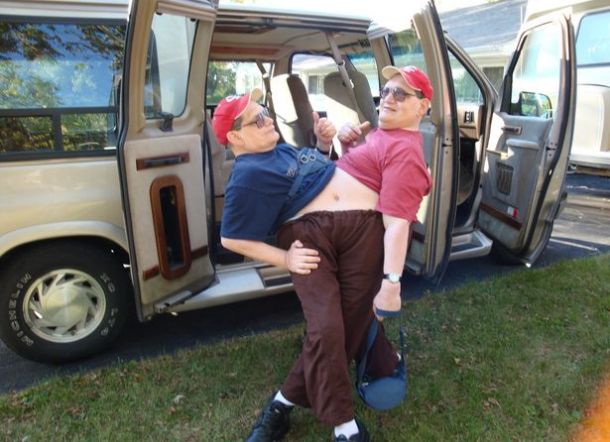 Kembar Siam Tertua di Dunia Meninggal di Usia 68 Tahun