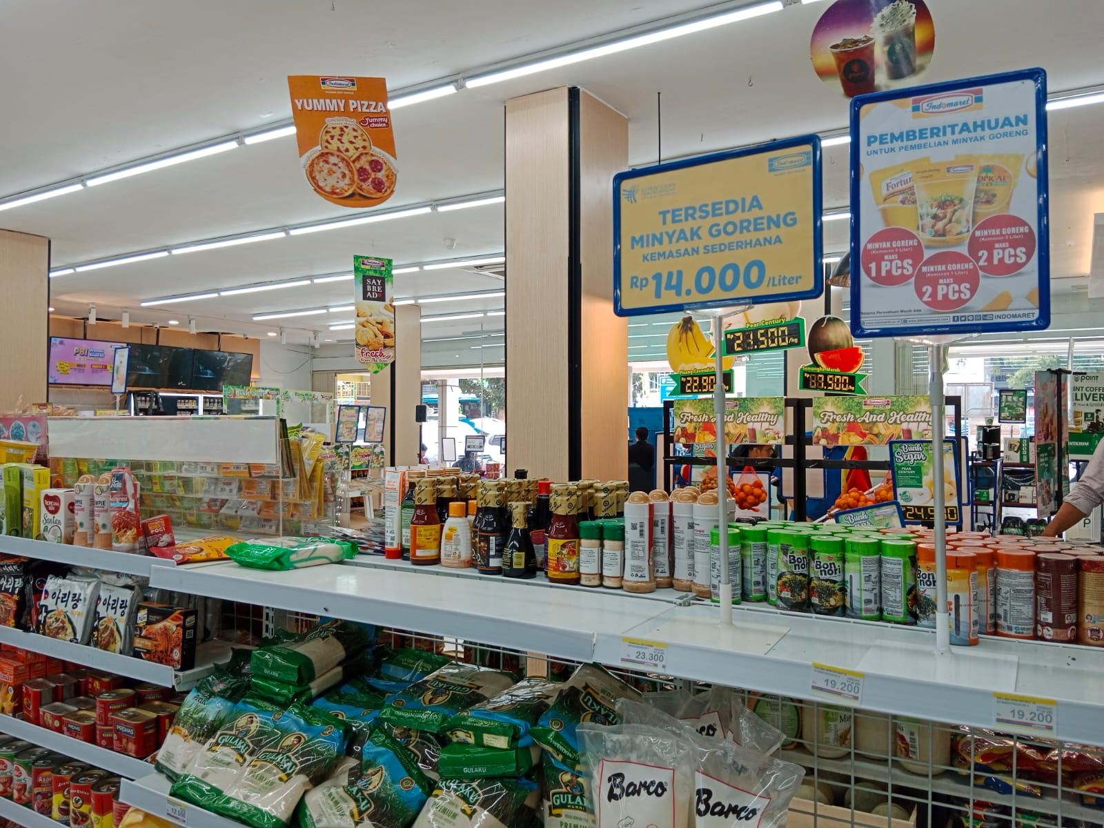 Pasar Tradisional Harusnya Menjadi Prioritas Minyak Goreng Rp14 ribu, Bukan Ritel Modern