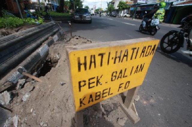 Kabel Fiber Optik di Pekanbaru Ilegal