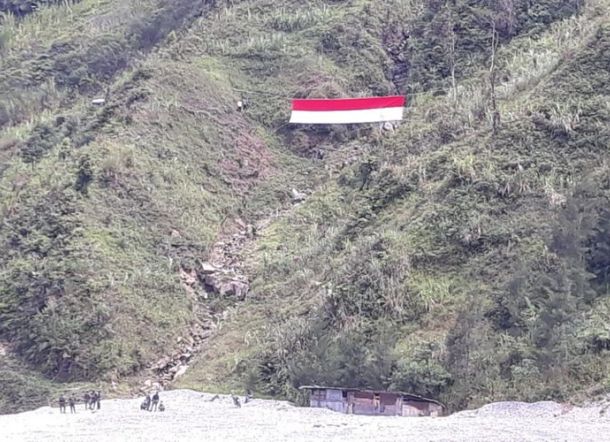 Diawali Lonceng, KKB dan Brimob Terlibat Kontak Tembak 10 Menit Usai Pergantian Tahun